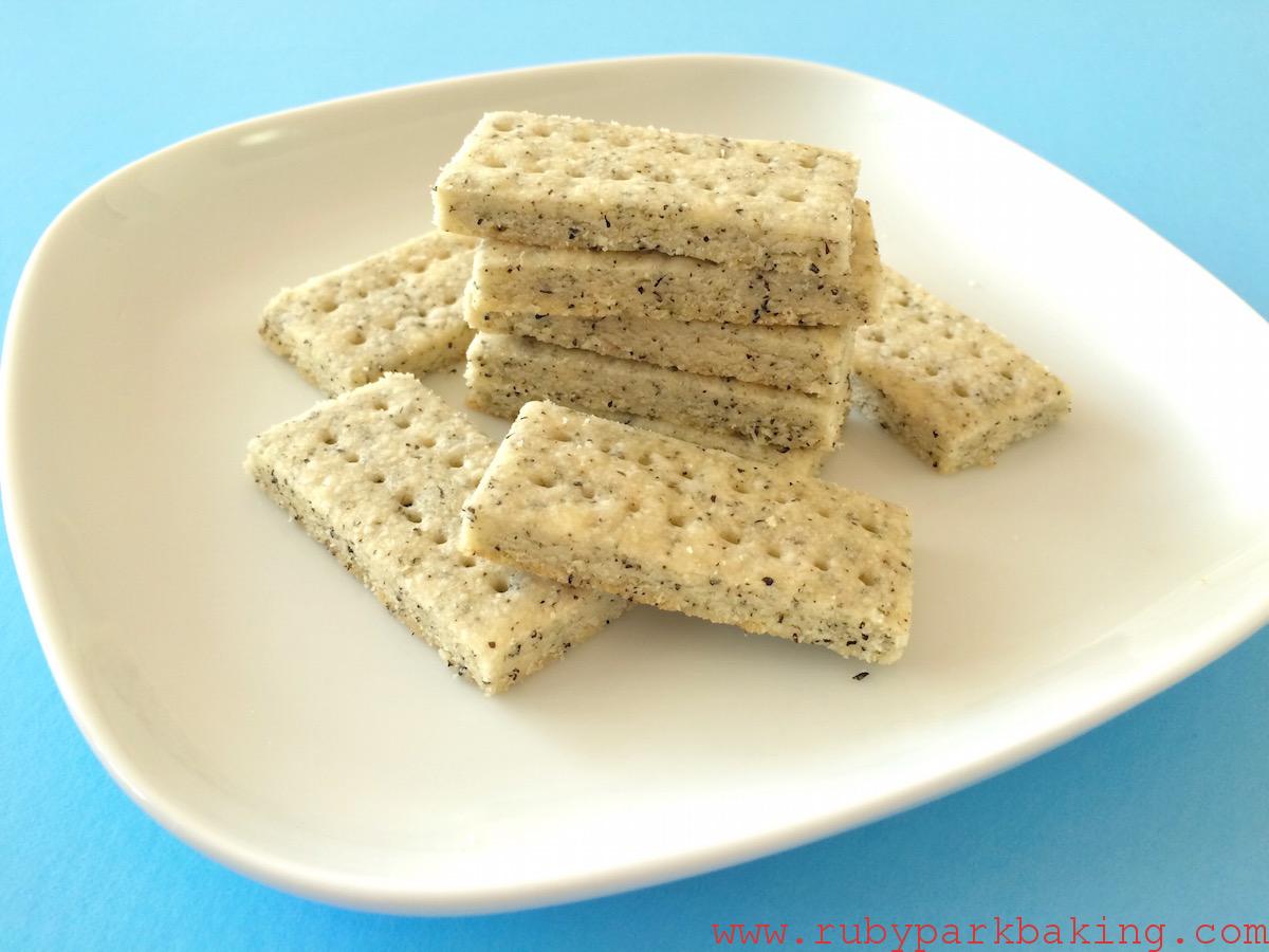 Earl grey shortbread cookies on rubyparkbaking.com