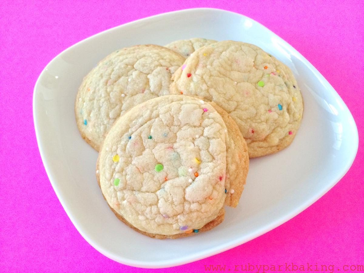 Soft funfetti cookies on rubyparkbaking.com