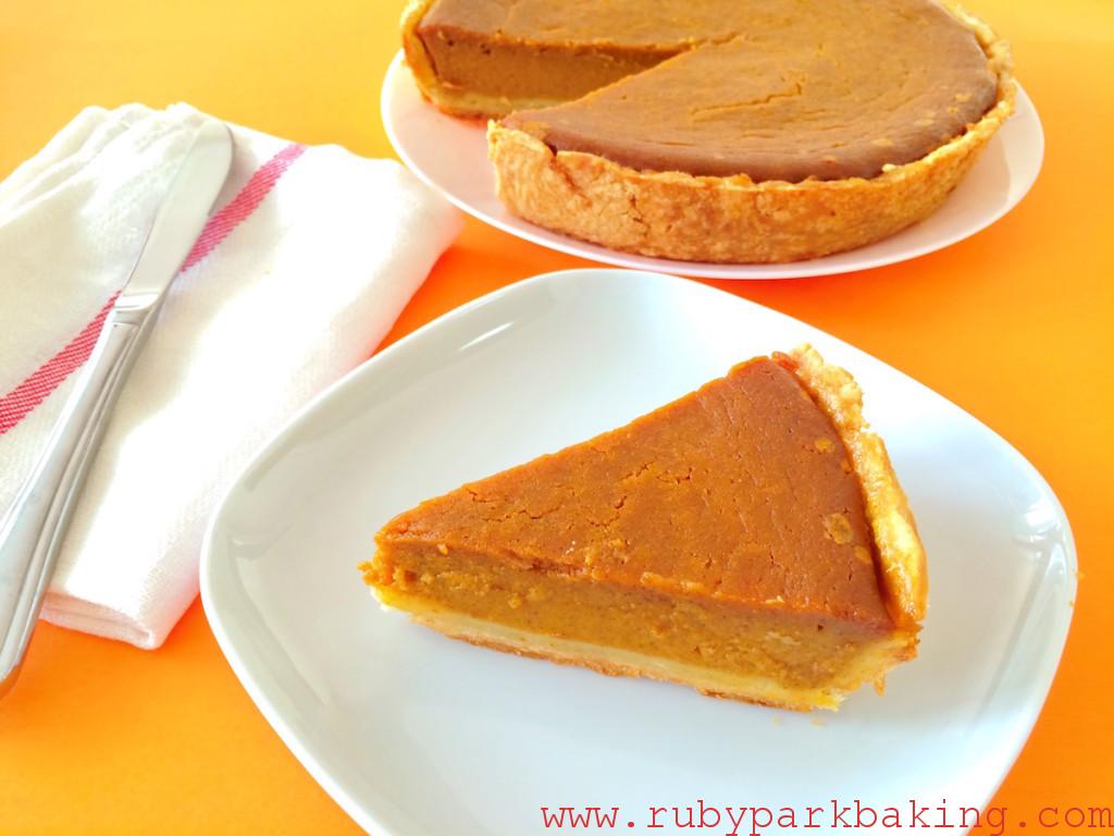 Classic pumpkin pie on rubyparkbaking.com