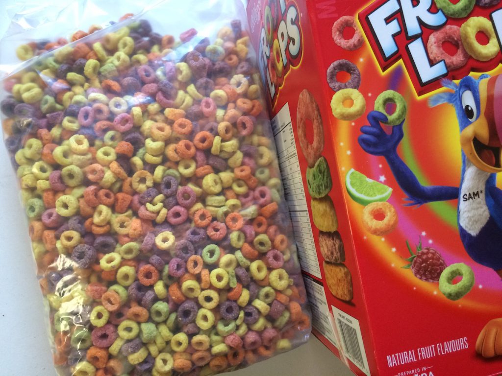 【コストコ】人気のカラフルシリアル Froot Loops (フルーツループ)がおすすめ【レビュー】