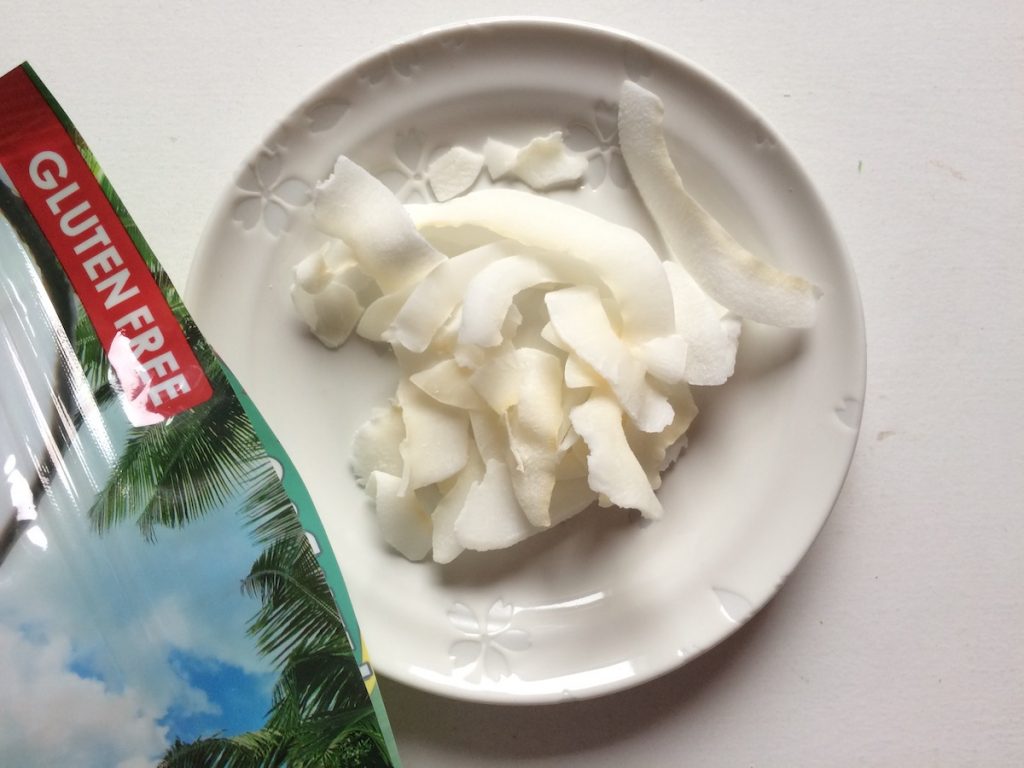 【アイハーブ】おすすめココナッツチップス６種類を食べ比べしてみた【低糖質でヘルシー】