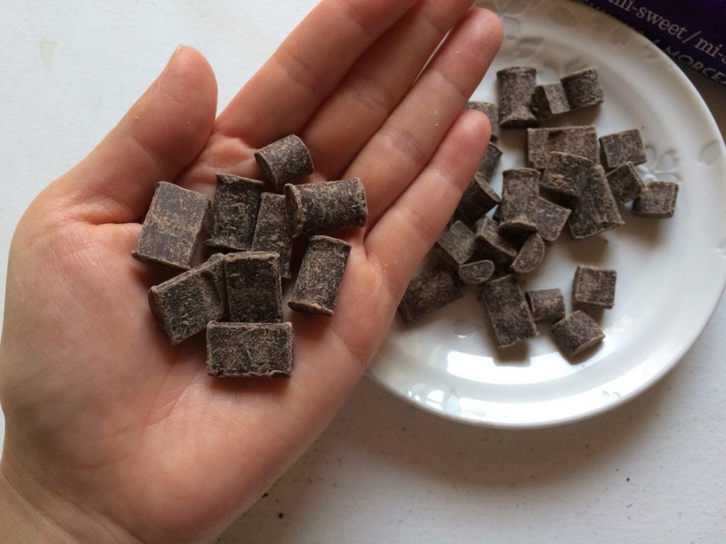 【スタバ風】ココナッツオイルのチョコチャンクスコーンのレシピ【簡単で美味しい】